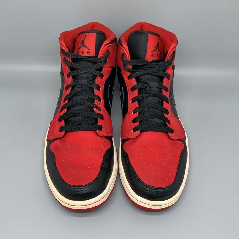 Jordan 1 Mid‎ Bred (2013) Shoes 554724-005 Men's Sz 13